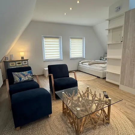 Dachgeschosswohnung Benther Berg, Contactless Check-in, Free Parking, Vollsaniert Und Renoviert 2025 Apartamento Ronnenberg