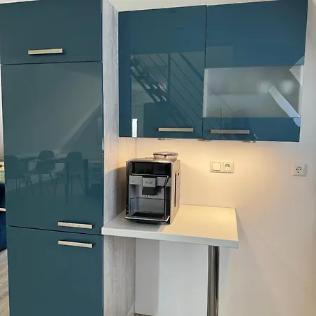 Dachgeschosswohnung Benther Berg, Contactless Check-in, Free Parking, Vollsaniert Und Renoviert 2025