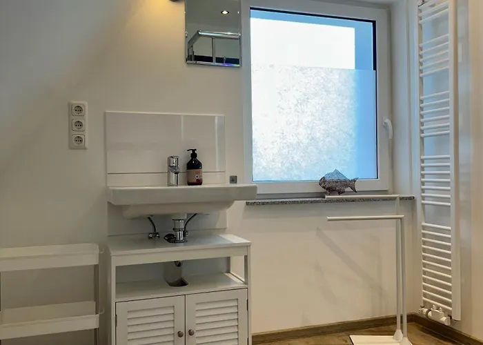 Appartement Dachgeschosswohnung Benther Berg, Contactless Check-in, Free Parking, Vollsaniert Und Renoviert 2025