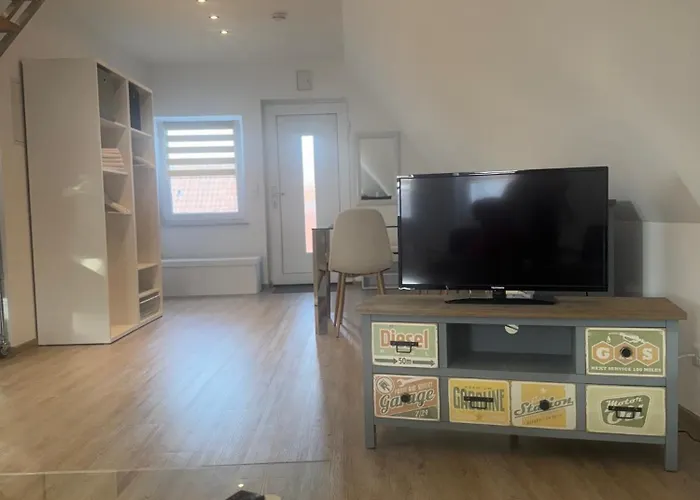 Dachgeschosswohnung Benther Berg, Contactless Check-in, Free Parking, Vollsaniert Und Renoviert 2025 Appartement