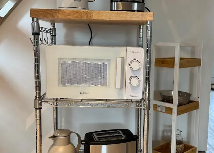 Appartement Dachgeschosswohnung Benther Berg, Contactless Check-in, Free Parking, Vollsaniert Und Renoviert 2025 *